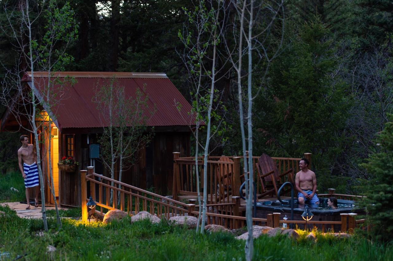 Pioneer Guest Cabins Crested Butte Exterior photo