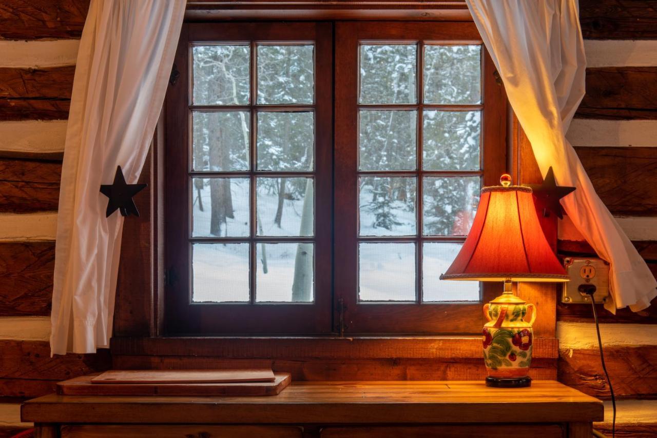 Pioneer Guest Cabins Crested Butte Exterior photo