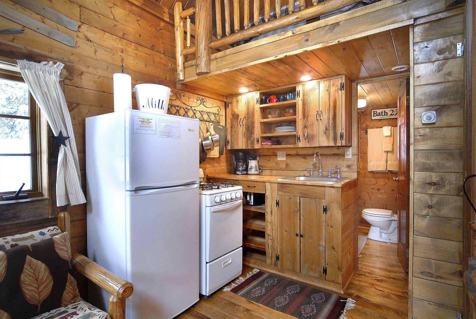 Pioneer Guest Cabins Crested Butte Exterior photo